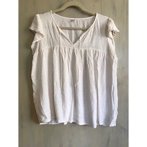 Old Navy Women’s Flutter Sleeve Blouse